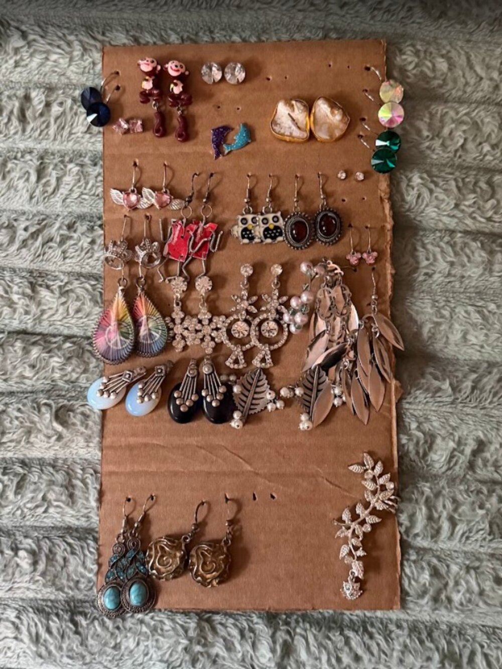 Bundle of earrings 25 pairs